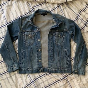 UNIQLO denim jean jack in perfect condition